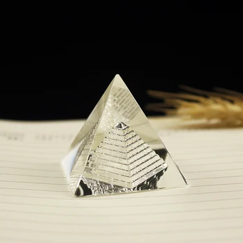 Drop Shipping Temizle Kuvars Kristal Fengshui Mini Pyrmaid Şifa Cam Kristal Piramit Ev Dekorasyon