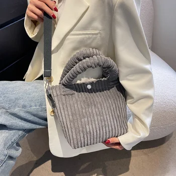 Kadife kadın Çantası Sonbahar Kış Yeni Yumuşak Çanta Sevimli Tote Moda Rahat Kadın Crossbody kol çantası Çanta Kadınlar için
