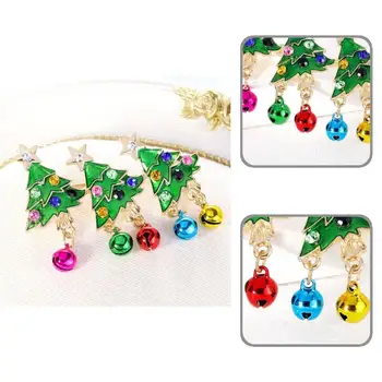 Koleksiyon Sevimli Noel Ağacı Şekli Broş Pin Yeşil Emaye Pin Renkli Bells Kolye Takı Aksesuar